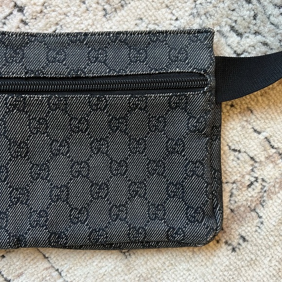 *SOLD* Gucci Monogram Belt Bag / Fanny Pack - Picture 12 of 13